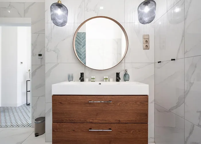 Styled Close To The River Danube. Apartament